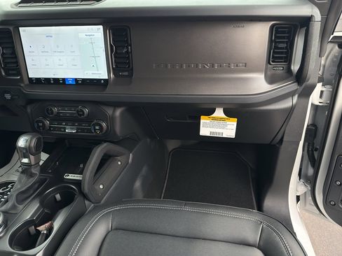 New 2025 Ford Bronco Badlands image 33