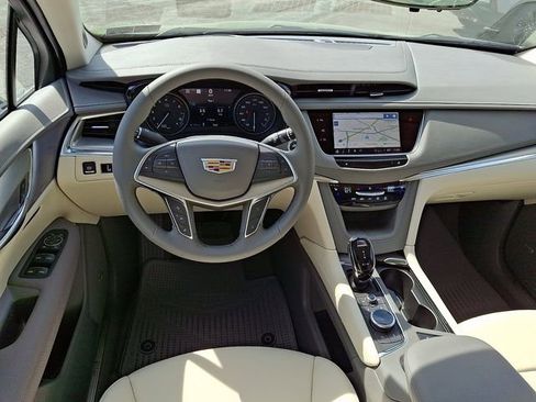 New 2026 Cadillac XT5 Premium Luxury w/ Driver Assist Package AWD/4WD image 7