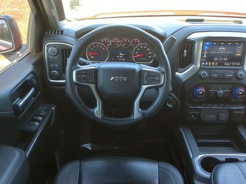 Used 2021 Chevrolet Silverado 1500 LT Trail Boss w/ Convenience Package II image 19