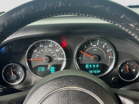 Used 2016 Jeep Wrangler Sport AWD/4WD image 16