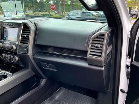 Used 2017 Ford F150 Raptor w/ Equipment Group 802A Luxury image 19