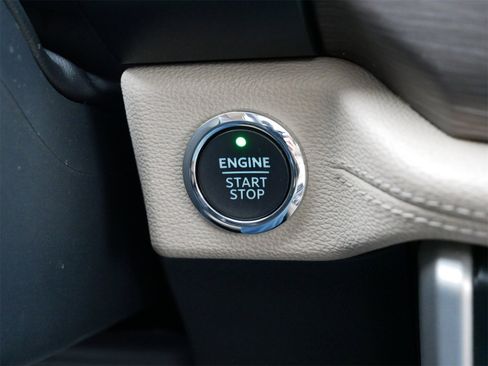 Used 2024 Ford Expedition Limited image 27