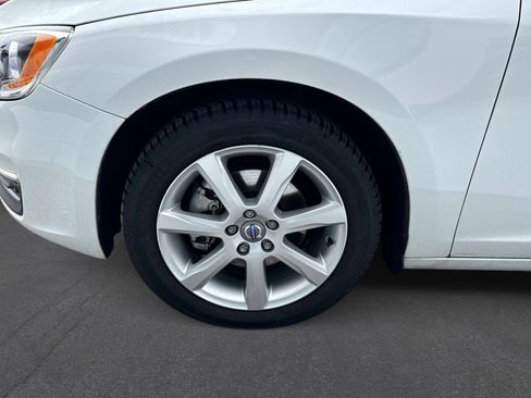 Used 2016 Volvo S60 T5 Premier w/ Convenience Package image 10