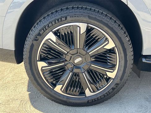 New 2026 Cadillac Escalade IQL Sport 2 image 37