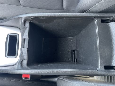 Used 2018 Chevrolet Malibu LT image 35