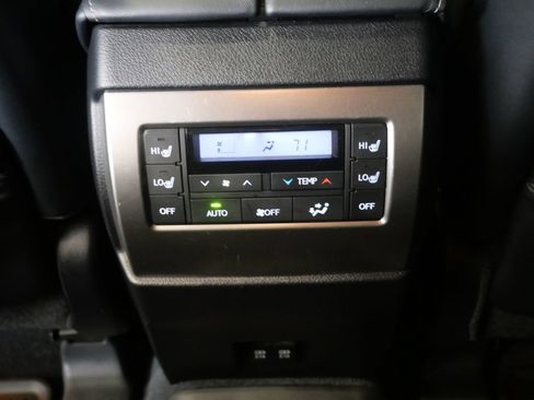 Certified 2023 Lexus GX 460 Luxury w/ Sport Design Package AWD/4WD image 40