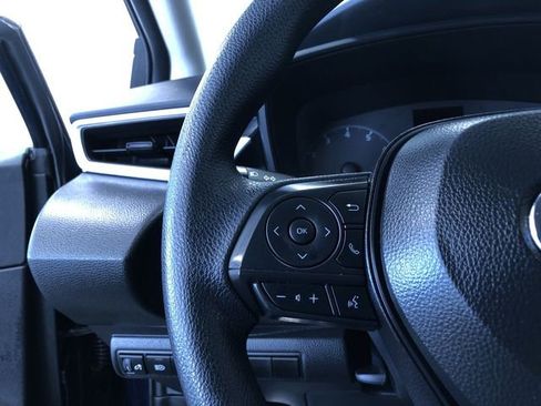 Certified 2025 Toyota Corolla LE image 25