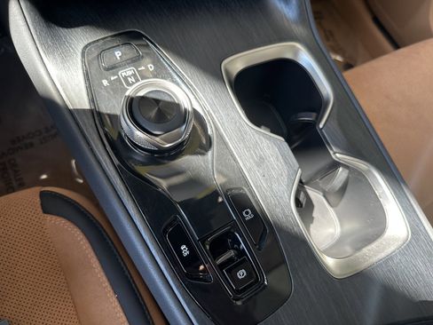 Used 2023 Lexus RZ 450e Premium image 24