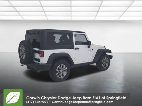 Used 2015 Jeep Wrangler Rubicon w/ Power Convenience Group image 15