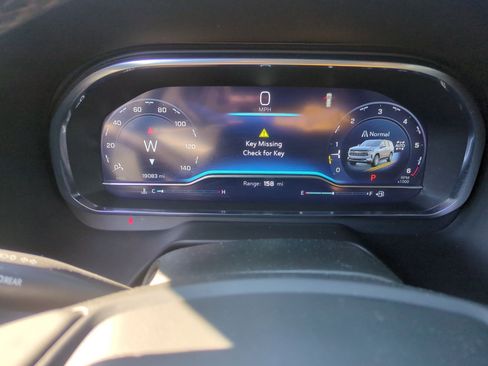 Certified 2024 Chevrolet Suburban Premier w/ Premium Package image 12