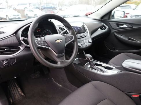 Used 2023 Chevrolet Malibu LT image 11