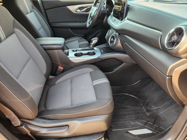 Used 2024 Chevrolet Blazer LT w/ Convenience Package FWD image 14