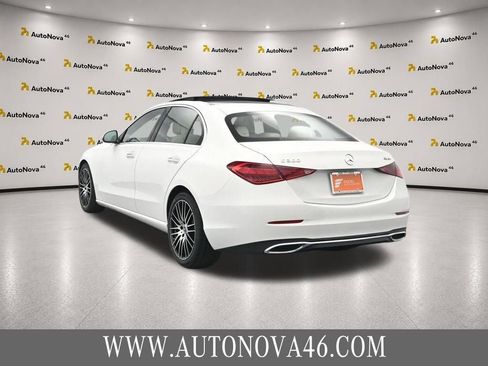 Used 2023 Mercedes-Benz C 300 4MATIC Sedan image 5