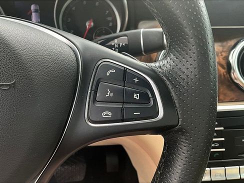 Used 2018 Mercedes-Benz GLA 250 4MATIC image 12