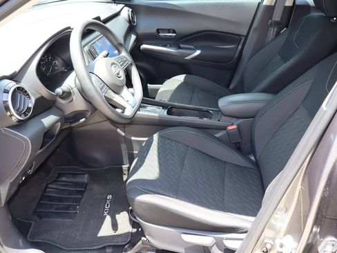 Used 2024 Nissan Kicks SV FWD image 21