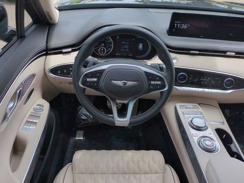 Used 2022 Genesis GV70 3.5T Sport w/ Sport Advanced Package AWD/4WD image 15