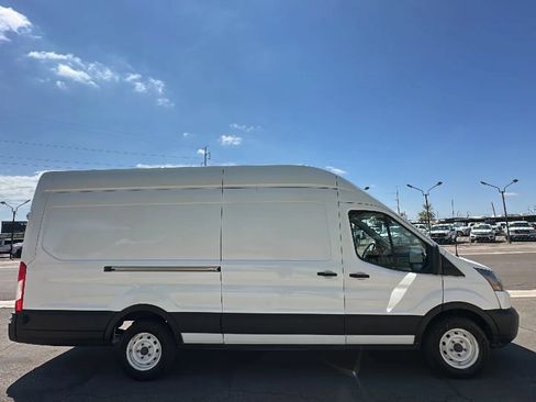 Used 2019 Ford Transit 250 148 High Roof Extended RWD image 9