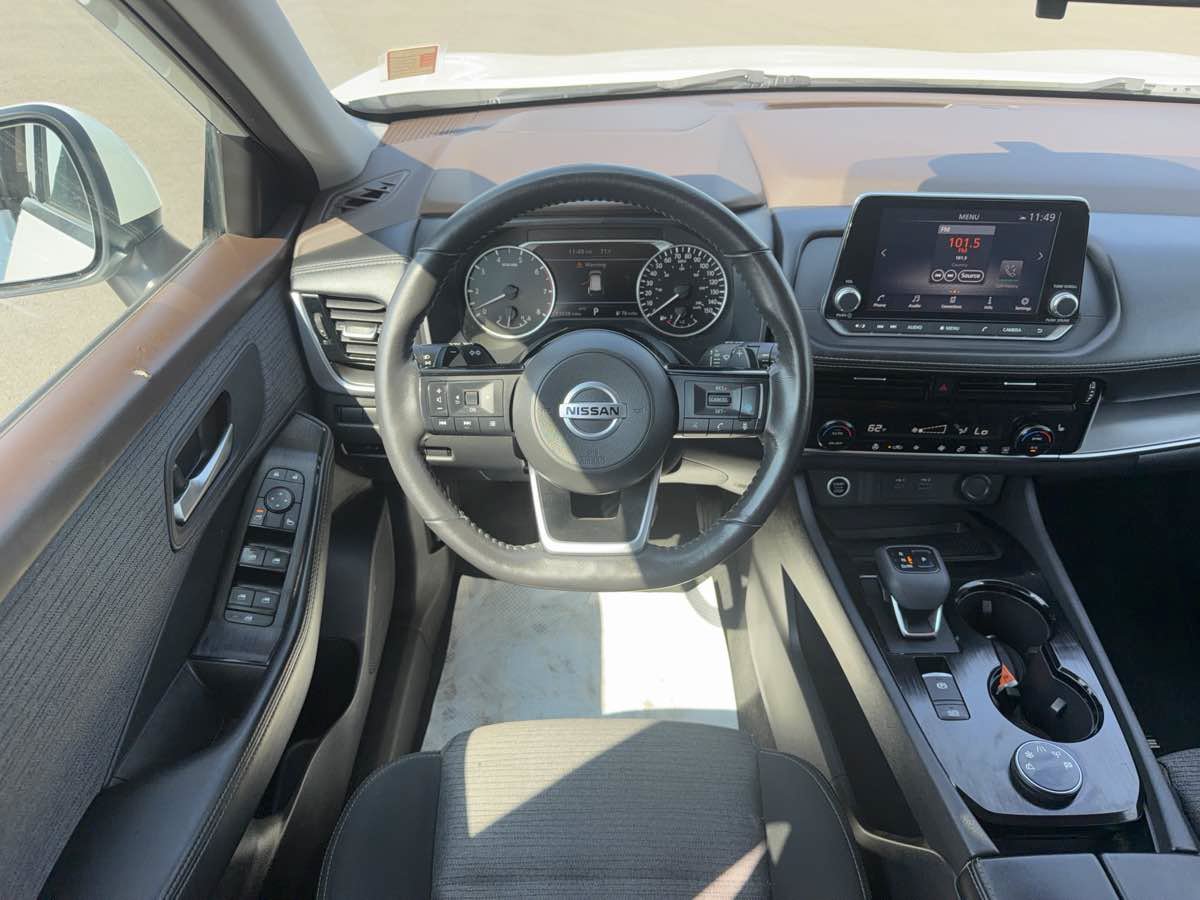 Used 2021 Nissan Rogue SV AWD/4WD image 14