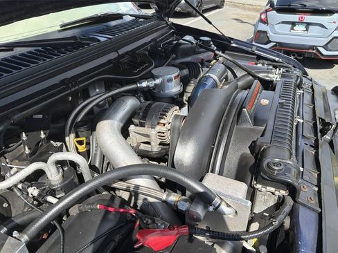 Used 2005 Ford F350 Lariat AWD/4WD image 11