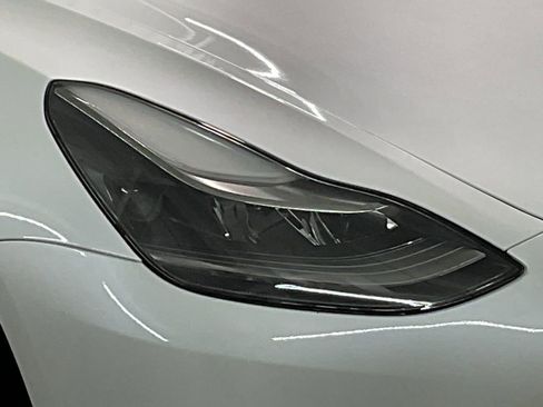 Used 2022 Tesla Model 3 Long Range image 32