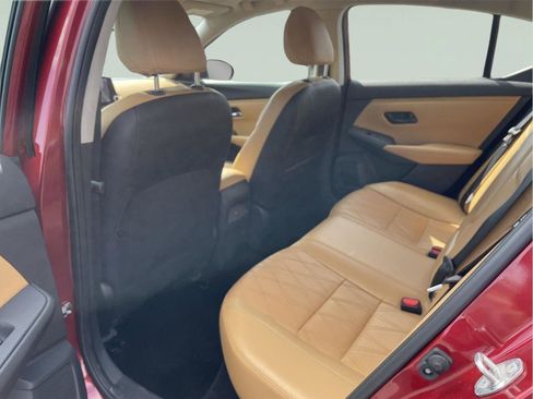 Used 2024 Nissan Sentra SV w/ SV Premium Package image 13