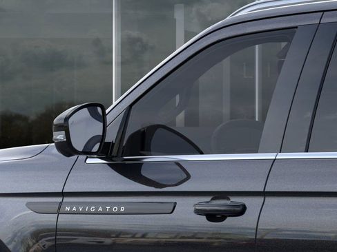 New 2025 Lincoln Navigator Black Label image 20