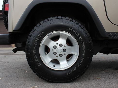 Used 2004 Jeep Wrangler SE w/ Ecco Tire & Wheel Group image 29
