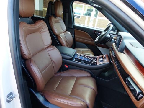 Used 2024 Lincoln Aviator Reserve w/ Equipment Group 201A image 48