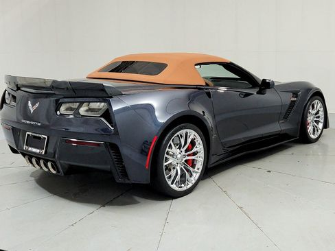 Certified 2015 Chevrolet Corvette Z06 w/ 3LZ Preferred Equipment Group RWD image 5