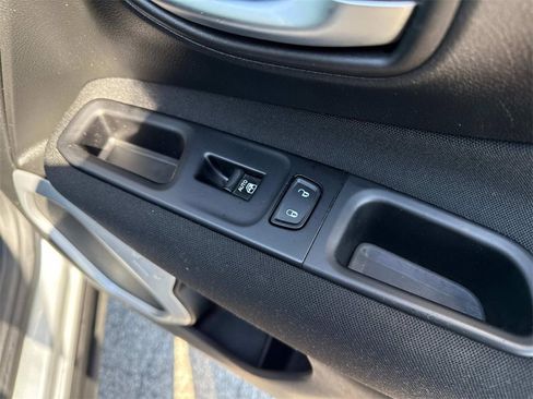 Used 2020 Jeep Renegade Sport image 29