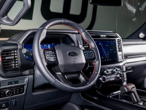 Used 2025 Ford F150 Raptor AWD/4WD image 26