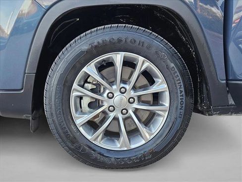 Used 2021 Jeep Cherokee Latitude Lux w/ Trailer Tow Group image 22