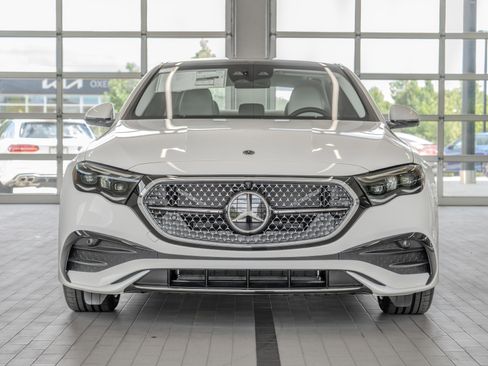 Certified 2026 Mercedes-Benz E 350 4MATIC Sedan image 11