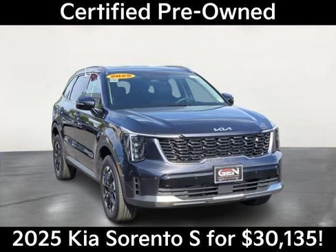 Used 2025 Kia Sorento S AWD/4WD image 1