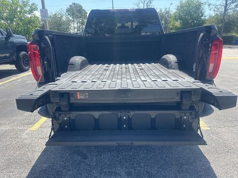 Used 2022 GMC Sierra 2500 AT4 w/ AT4 Premium Plus Package AWD/4WD image 10