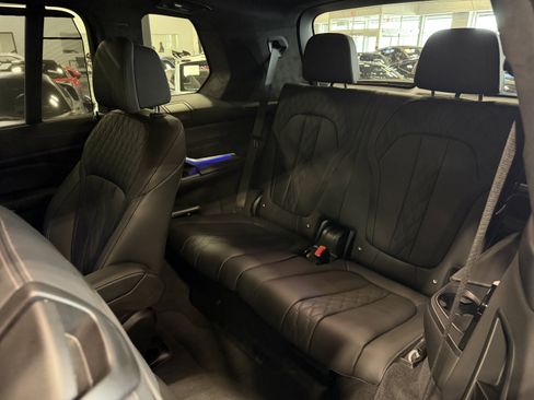 Used 2024 BMW X7 M60i w/ Executive Package AWD/4WD image 18