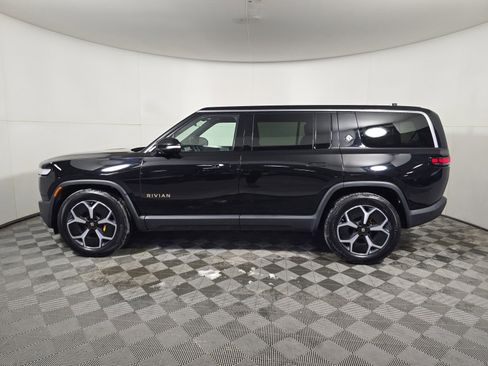 Used 2022 Rivian R1S Launch Edition image 2