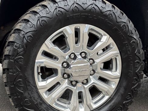 Used 2020 GMC Sierra 2500 Denali w/ Denali Ultimate Package AWD/4WD image 34