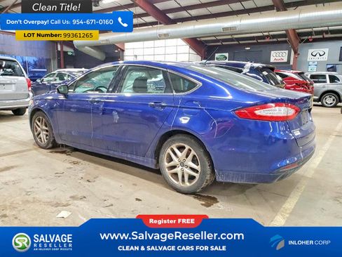Used 2016 Ford Fusion SE w/ Equipment Group 202A image 3