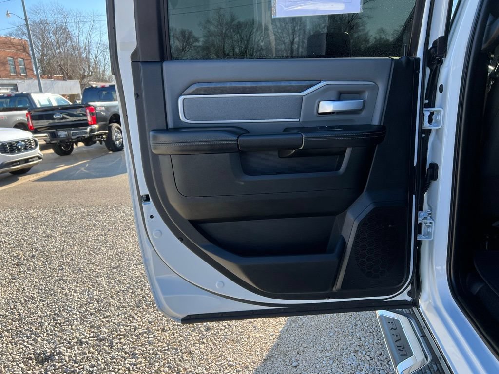 Used 2023 RAM 2500 Big Horn w/ Level 1 Equipment Group AWD/4WD image 13