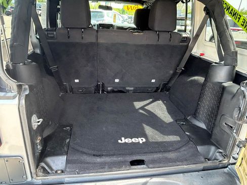 Used 2014 Jeep Wrangler Unlimited Sport w/ Quick Order Package 24S AWD/4WD image 17
