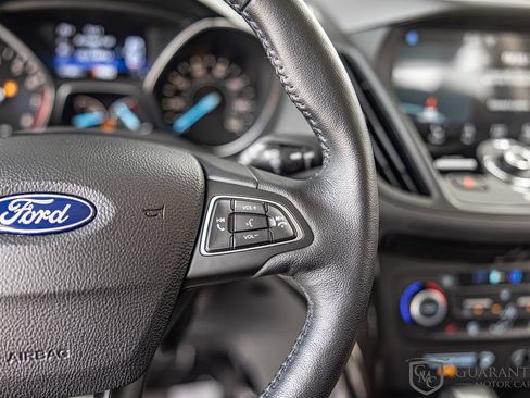 Used 2019 Ford Escape Titanium w/ U9j03 - Titanium Tow Package AWD/4WD image 26