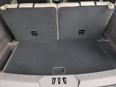 Used 2022 Ford Explorer Platinum w/ Equipment Group 601A image 22