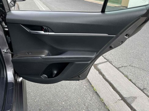 Used 2021 Toyota Camry SE w/ Convenience Package image 49