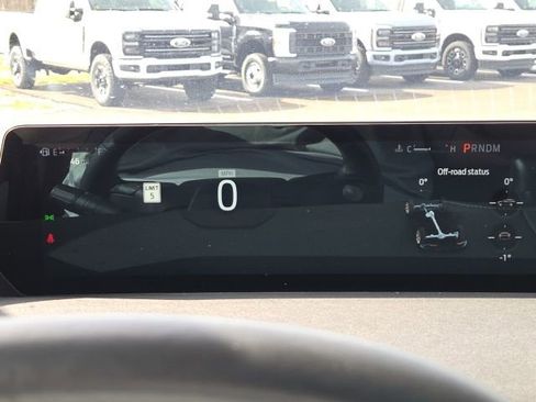 Used 2025 Ford Expedition Platinum w/ Driver's Package image 43