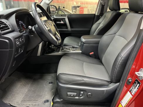 Used 2024 Toyota 4Runner SR5 Premium w/ Moonroof Package image 16