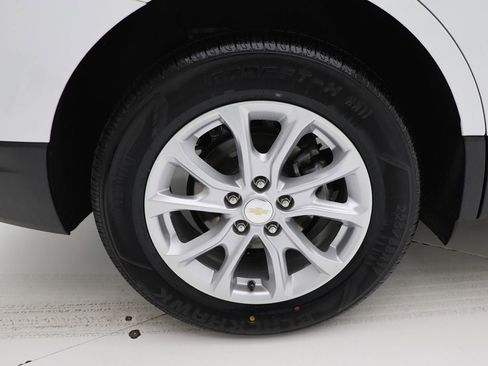 Used 2019 Chevrolet Equinox LS image 9