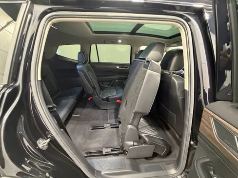Used 2024 Volkswagen Atlas SEL Premium R-Line AWD/4WD image 30