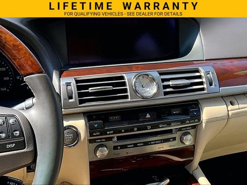 Used 2013 Lexus LS 460 w/ Comfort Pkg RWD image 6