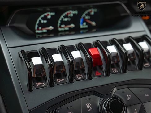 Used 2017 Lamborghini Huracan LP 580-2 image 31